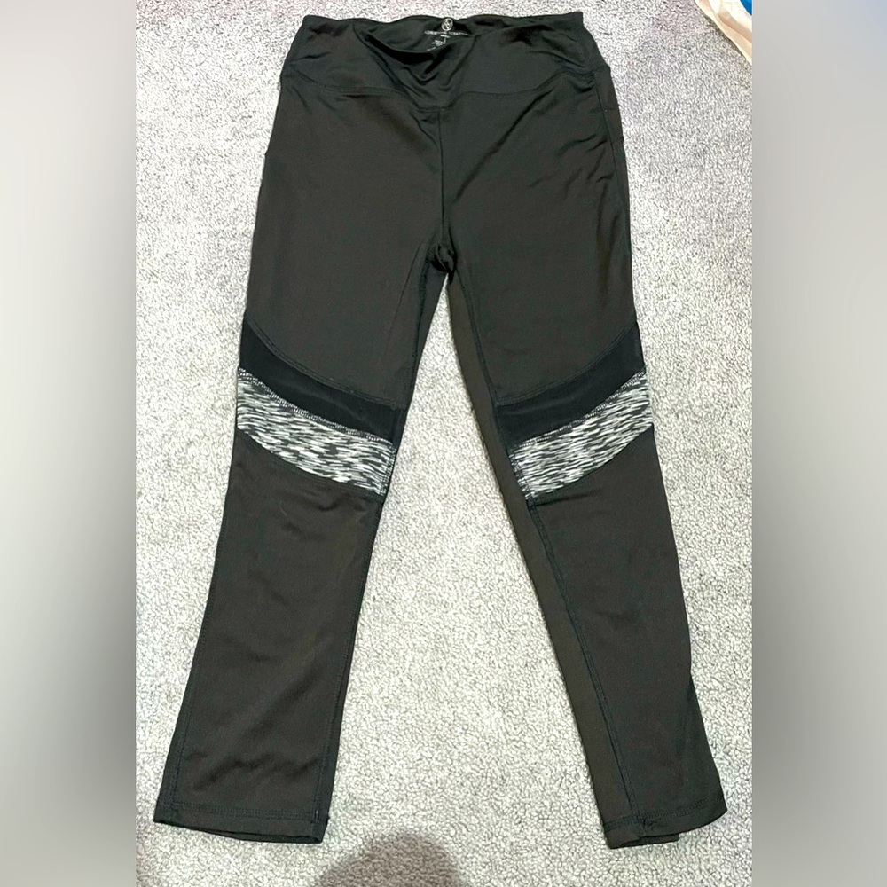 ADRIENNE VITTADINI sport Capri black leggings size S Ex Cond - Picture 5 of 5